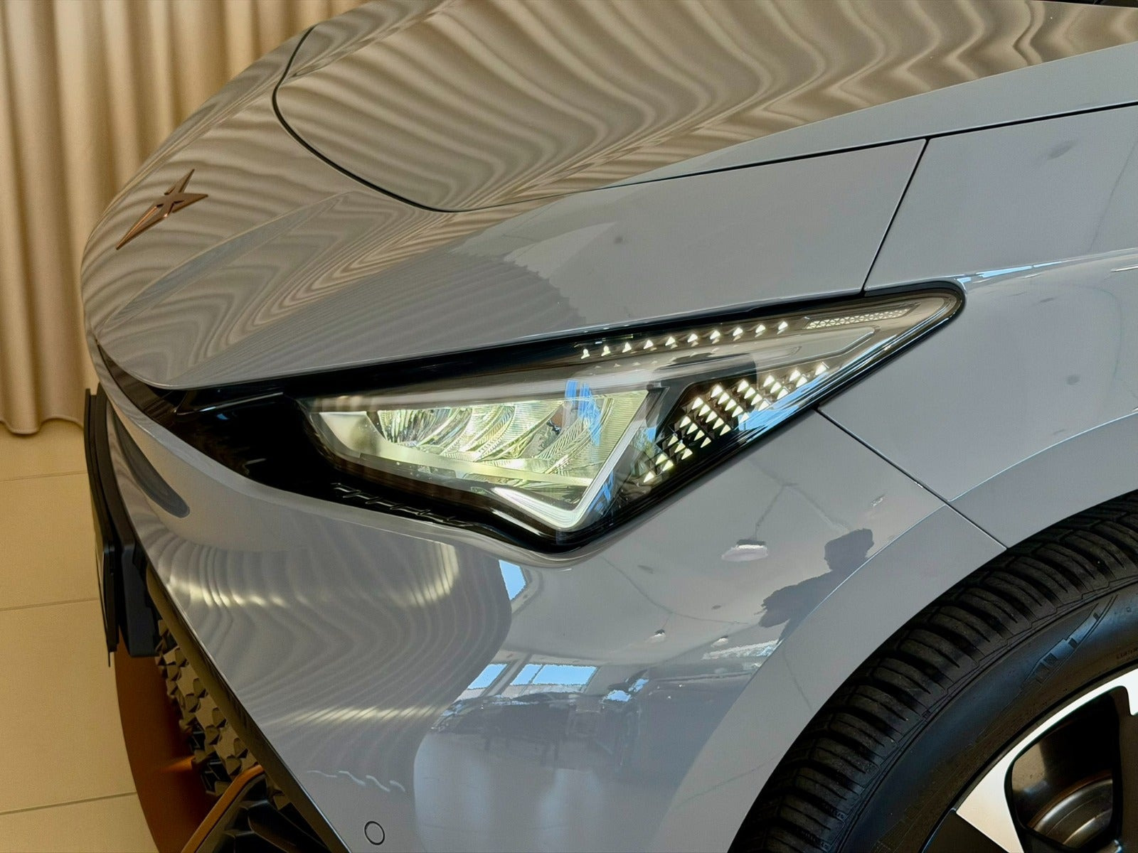 Grå Cupra Born fra 2024