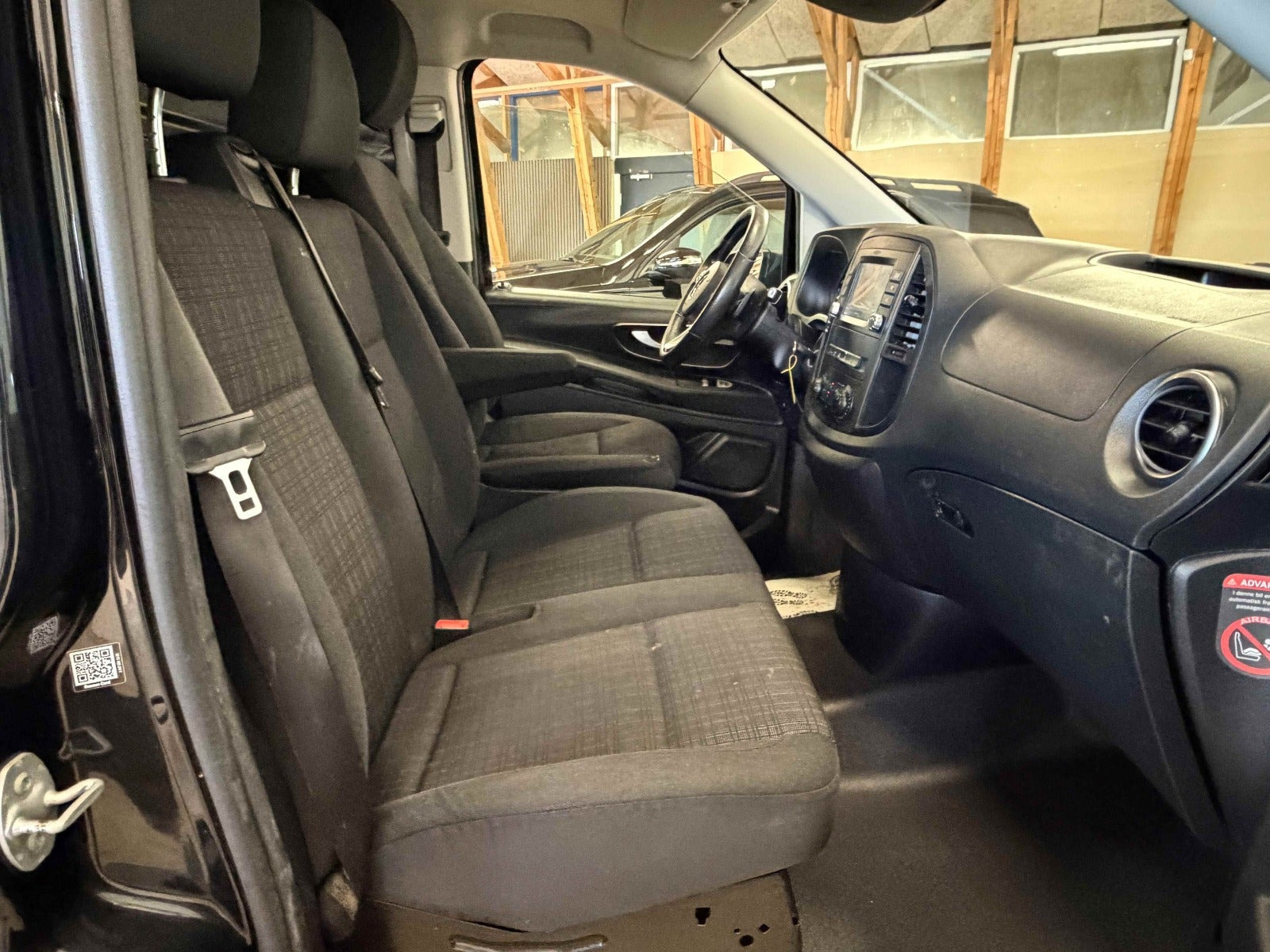 Sort Mercedes Vito 114 fra 2019
