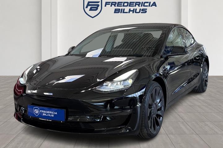 Sort Tesla Model 3 fra 2023