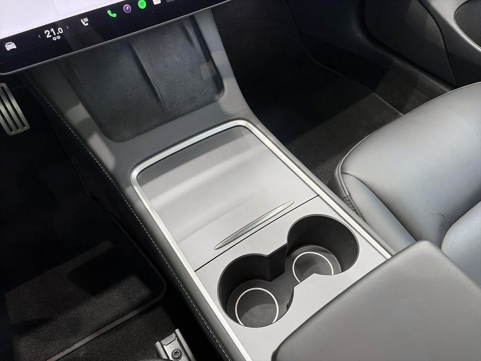 Sort Tesla Model 3 fra 2023