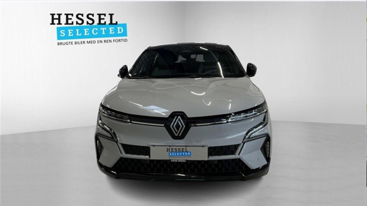 Grå Renault Megane E-Tech fra 2024