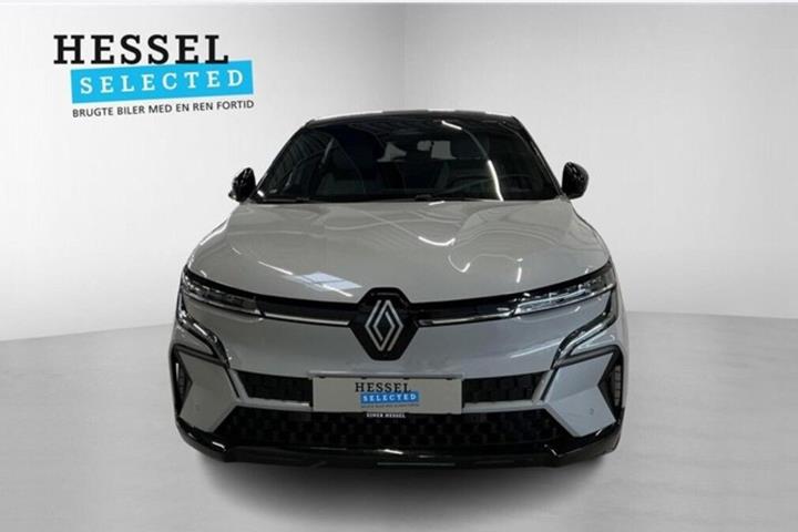 Grå Renault Megane E-Tech fra 2024