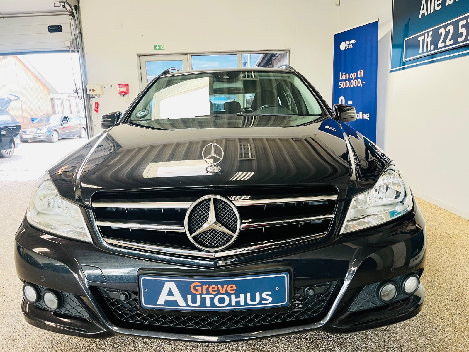 Sort Mercedes C180 fra 2011