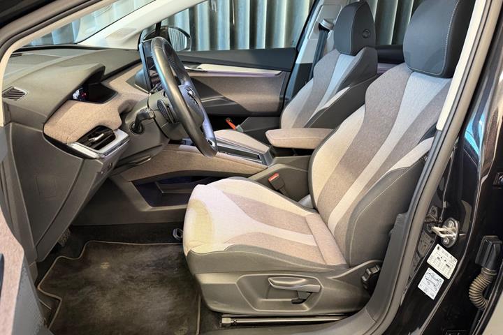Sort Skoda Enyaq fra 2021