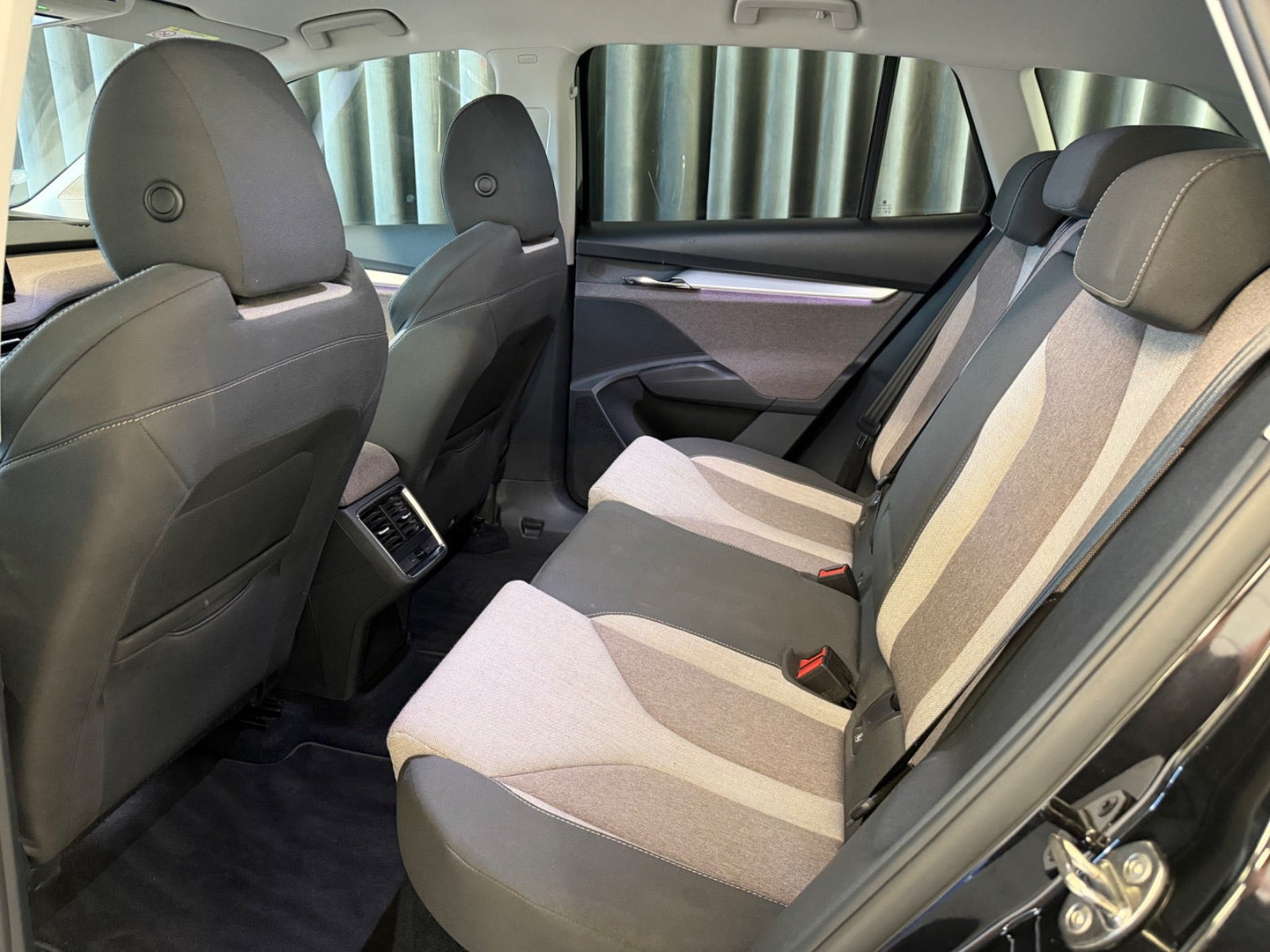 Sort Skoda Enyaq fra 2021