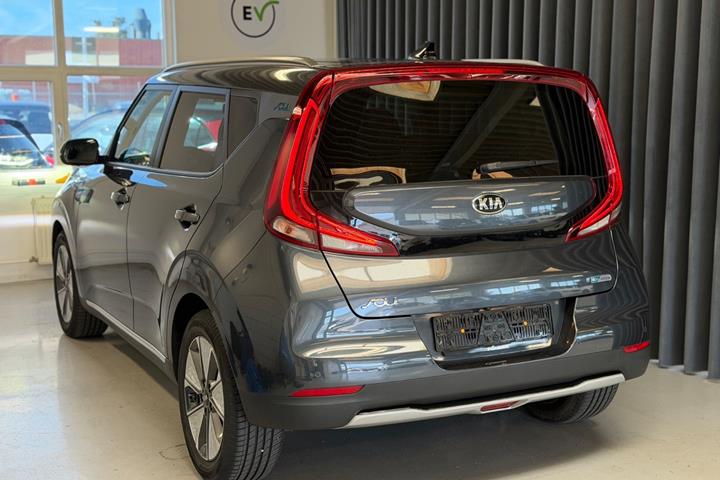 Grå Kia e-Soul fra 2021
