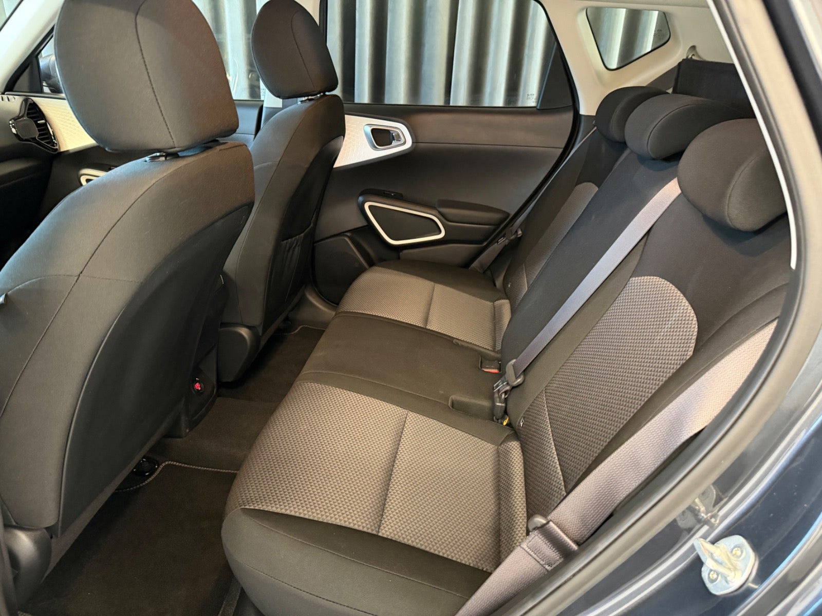 Grå Kia e-Soul fra 2021