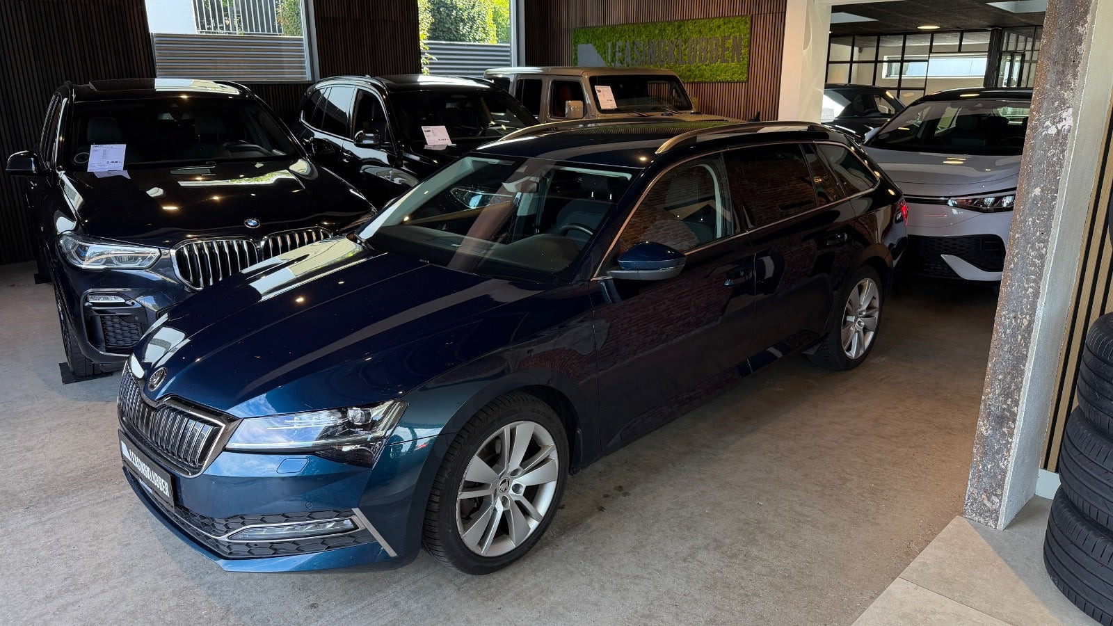 Skoda Superb 1,4 TSi iV Plus Combi DSG