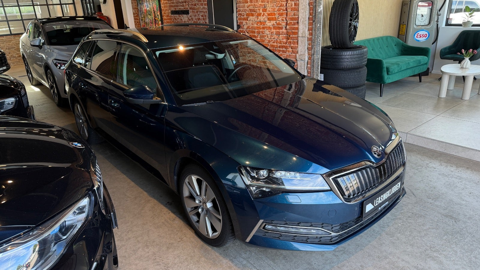 Grøn Skoda Superb fra 2020