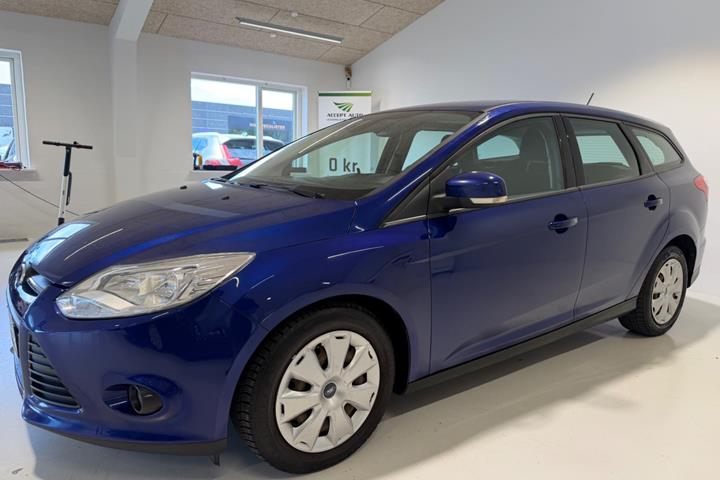 Blå Ford Focus fra 2014