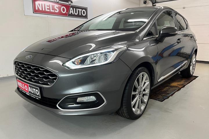 Grå Ford Fiesta fra 2018