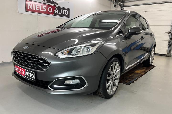 Grå Ford Fiesta fra 2018