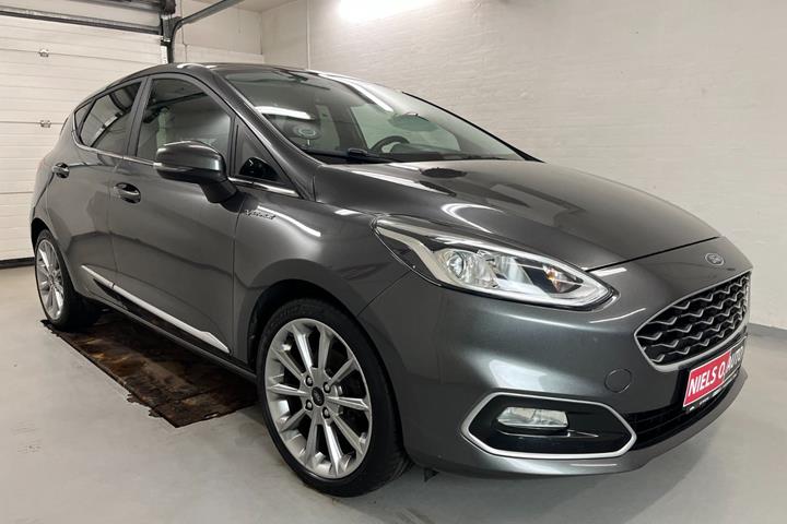 Grå Ford Fiesta fra 2018