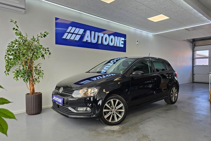 Sort VW Polo fra 2015 set udefra
