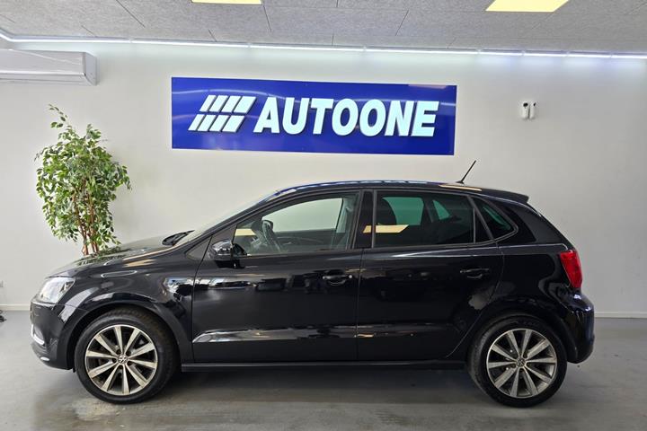 Sort VW Polo fra 2015