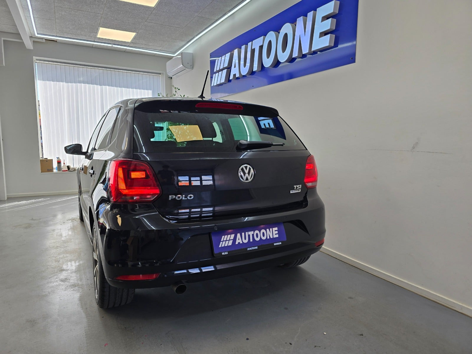 Sort VW Polo fra 2015