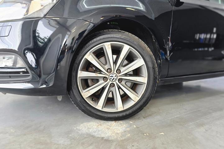 Sort VW Polo fra 2015