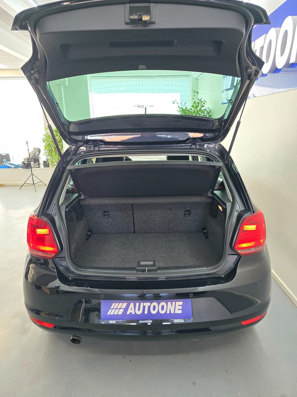 Sort VW Polo fra 2015