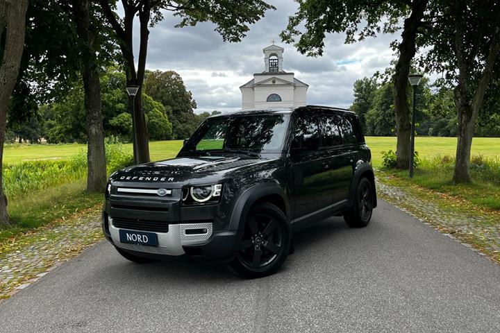 Grøn Land Rover Defender 110 fra 2021