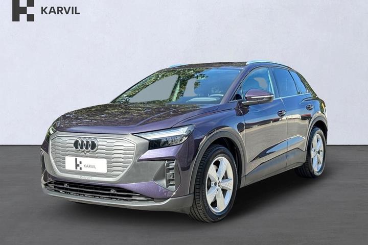 Blå Audi Q4 e-tron fra 2024