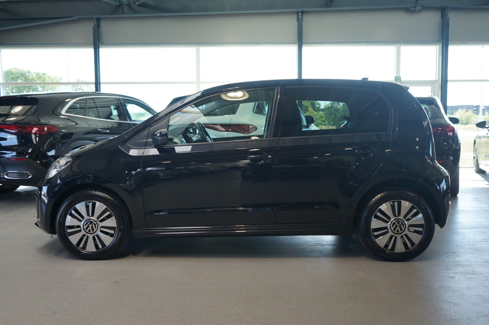 Sort VW E-UP! fra 2022