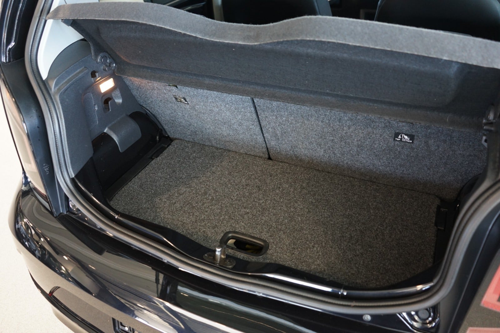Sort VW E-UP! fra 2022