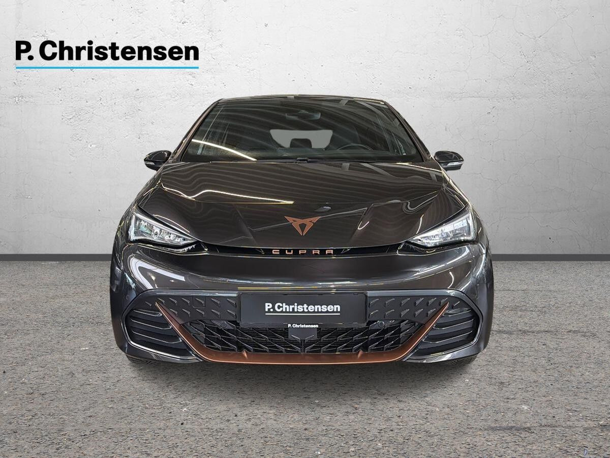 Sort Cupra Born fra 2024