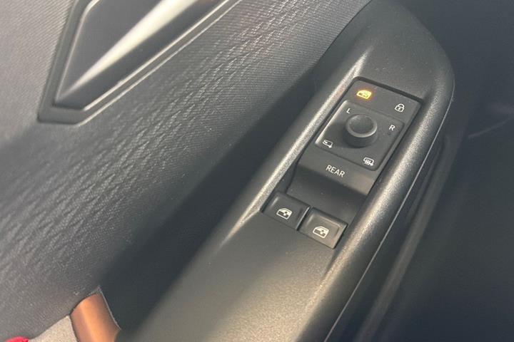 Sort Cupra Born fra 2024
