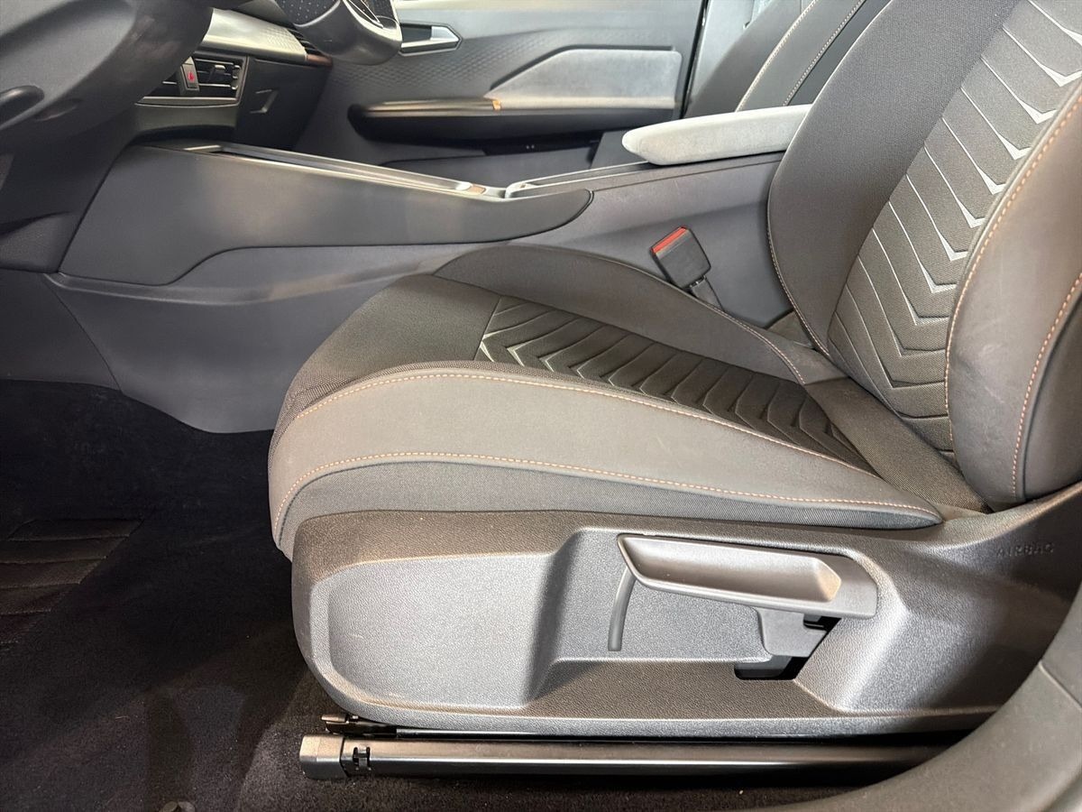 Sort Cupra Born fra 2024