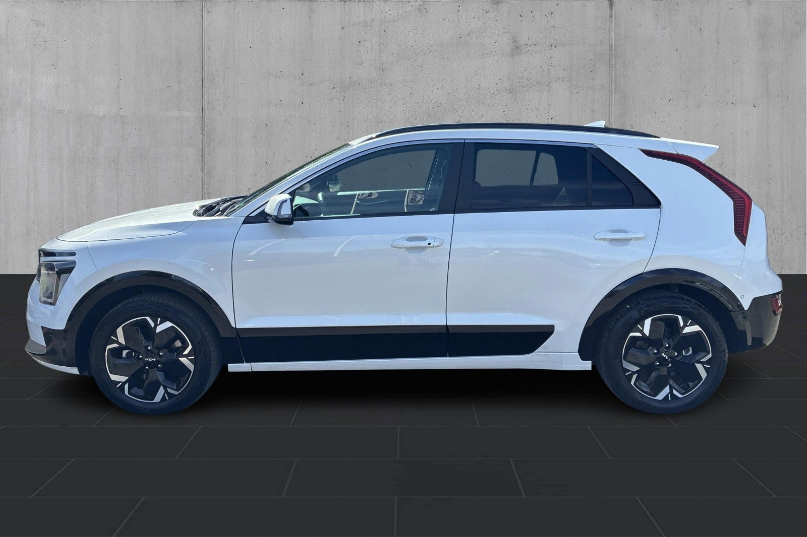 Hvid Kia Niro fra 2025