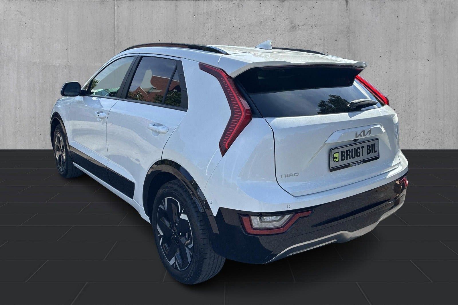 Hvid Kia Niro fra 2025