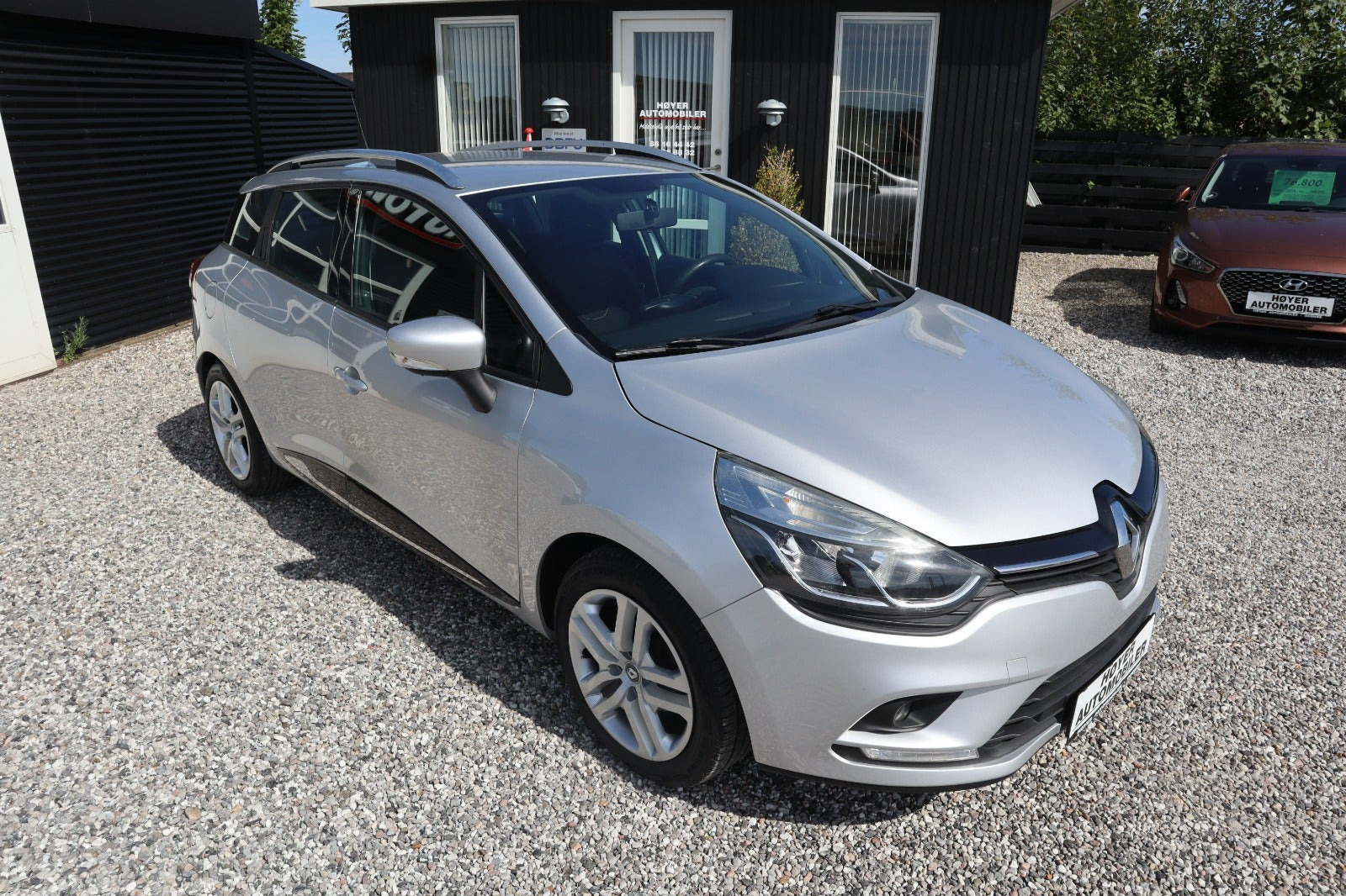 Sølv Renault Clio IV fra 2017