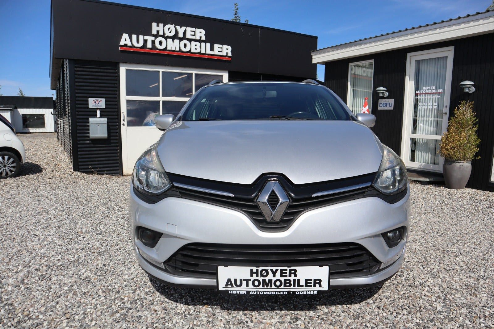 Sølv Renault Clio IV fra 2017