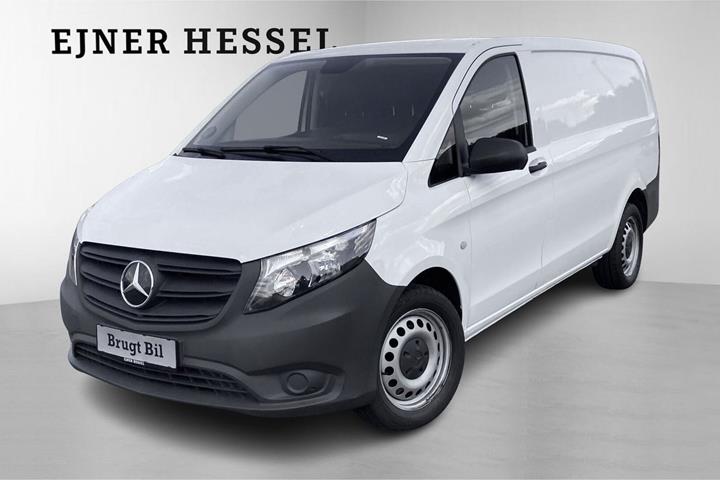 Hvid Mercedes Vito 114 fra 2023