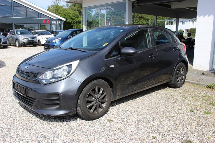 Grå Kia Rio fra 2017