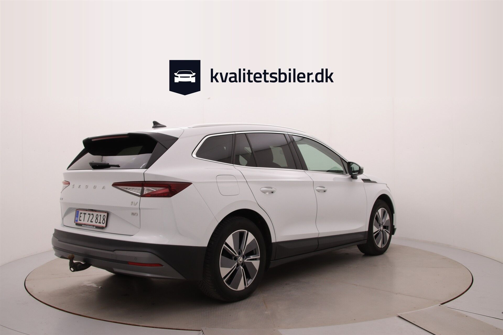 Hvid Skoda Enyaq fra 2021