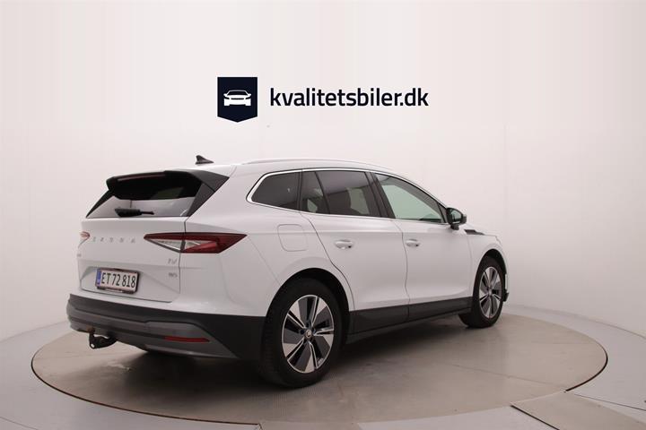 Hvid Skoda Enyaq fra 2021
