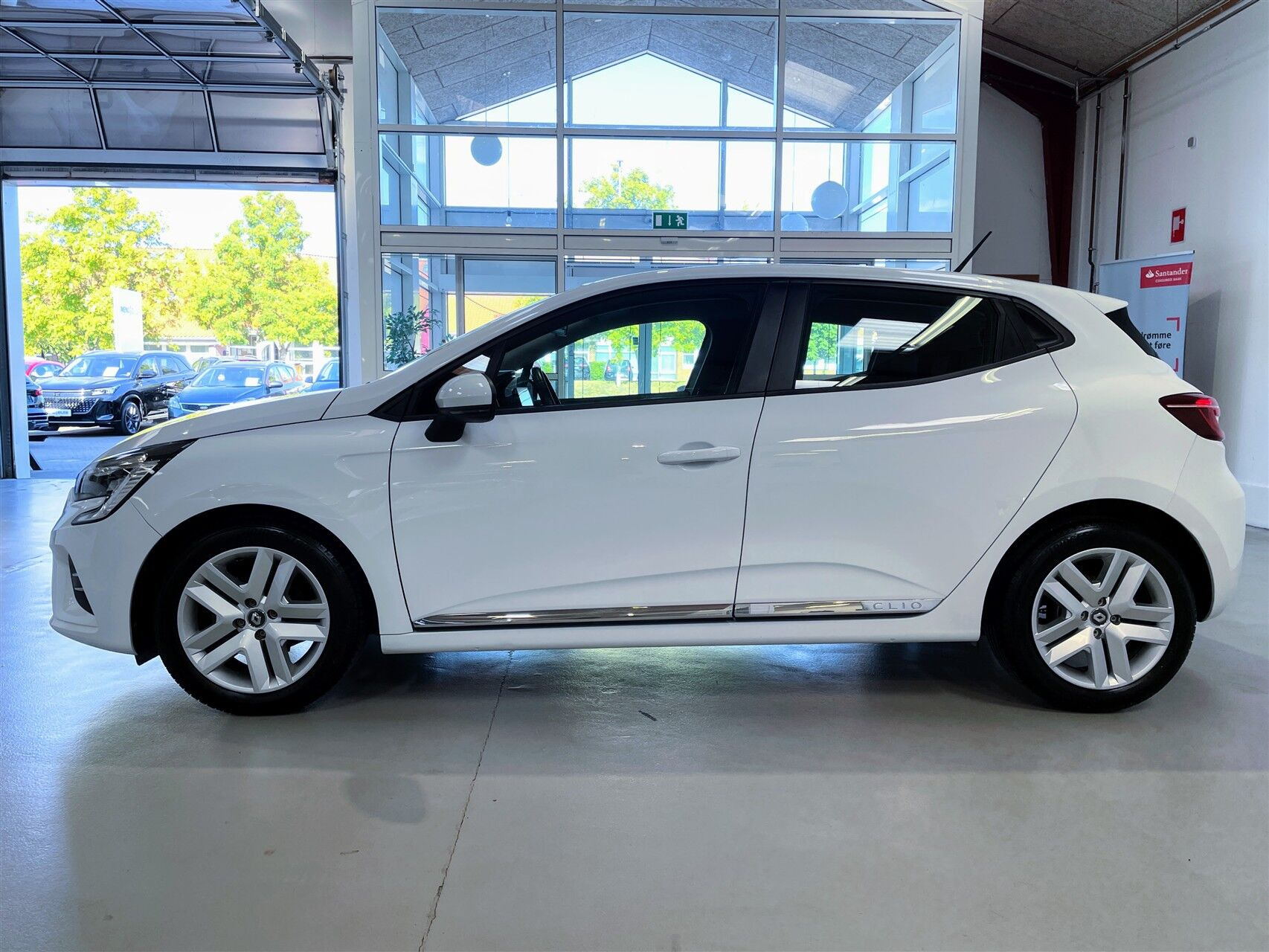 Hvid Renault Clio fra 2021
