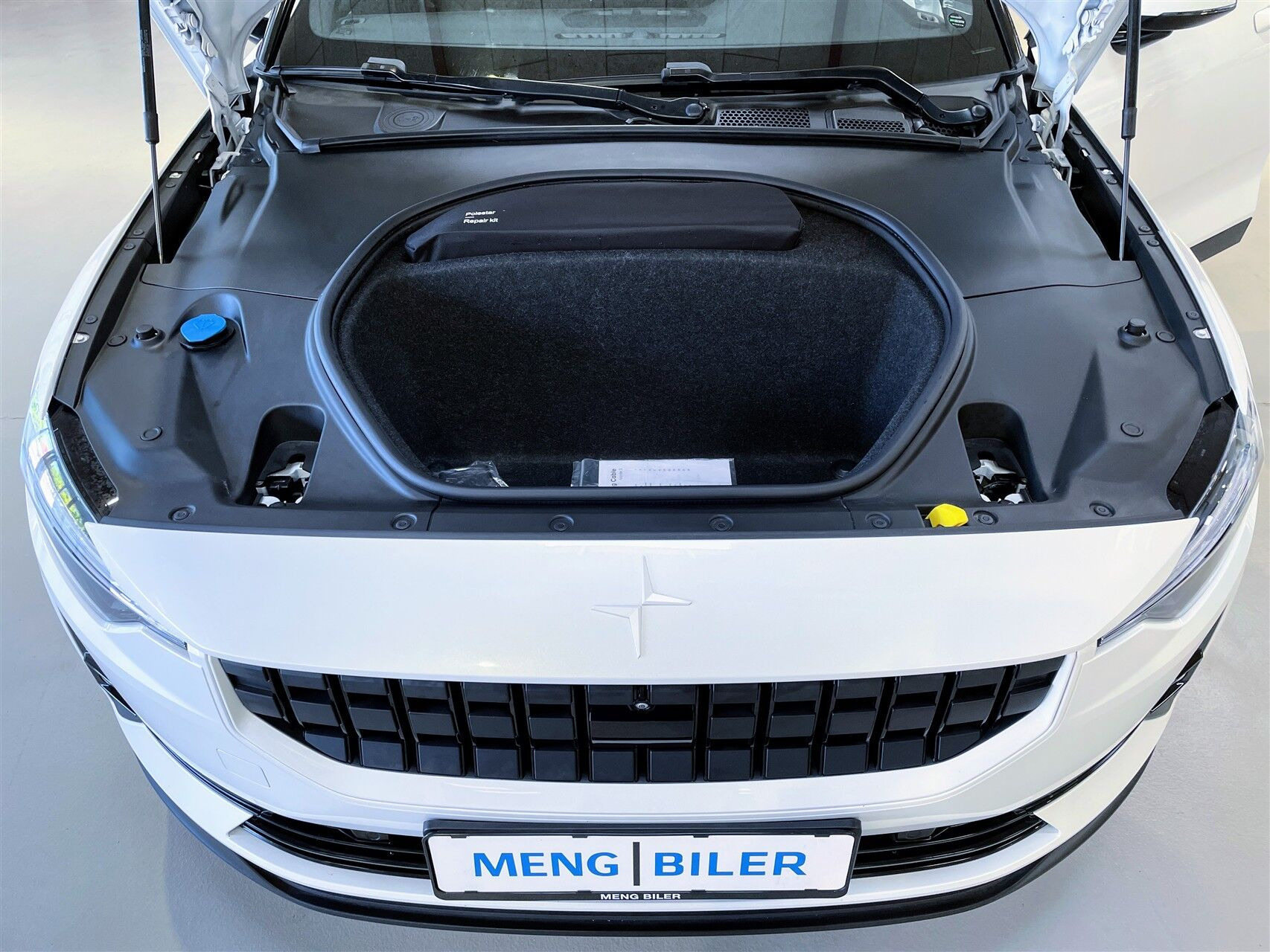 Hvid Polestar 2 fra 2023