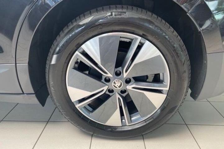 Sort Skoda Enyaq fra 2023