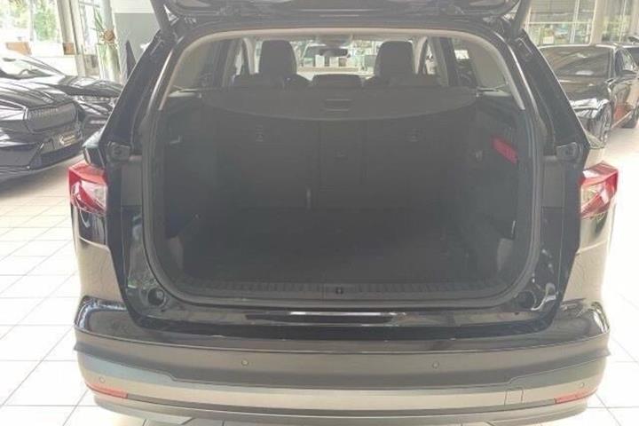 Sort Skoda Enyaq fra 2023