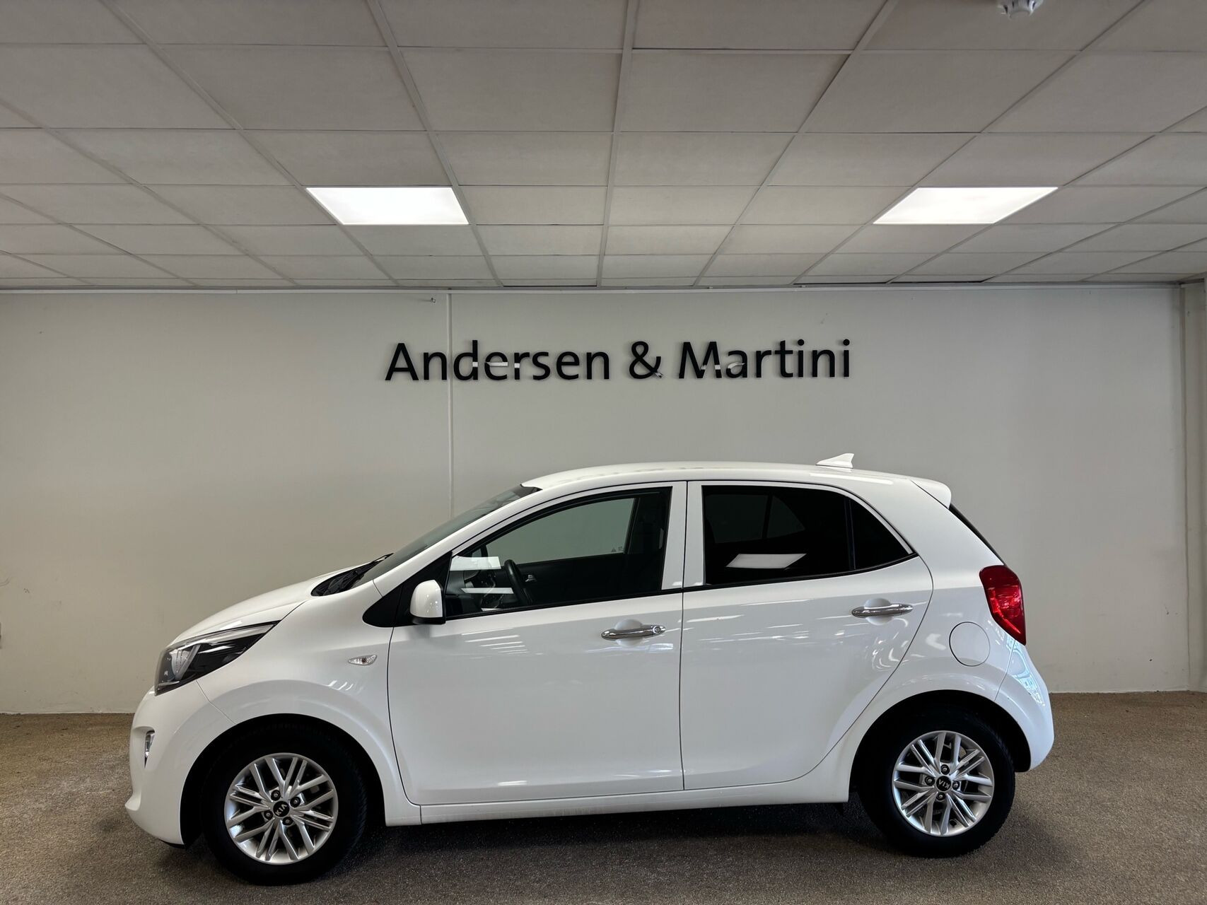 Hvid Kia Picanto fra 2021