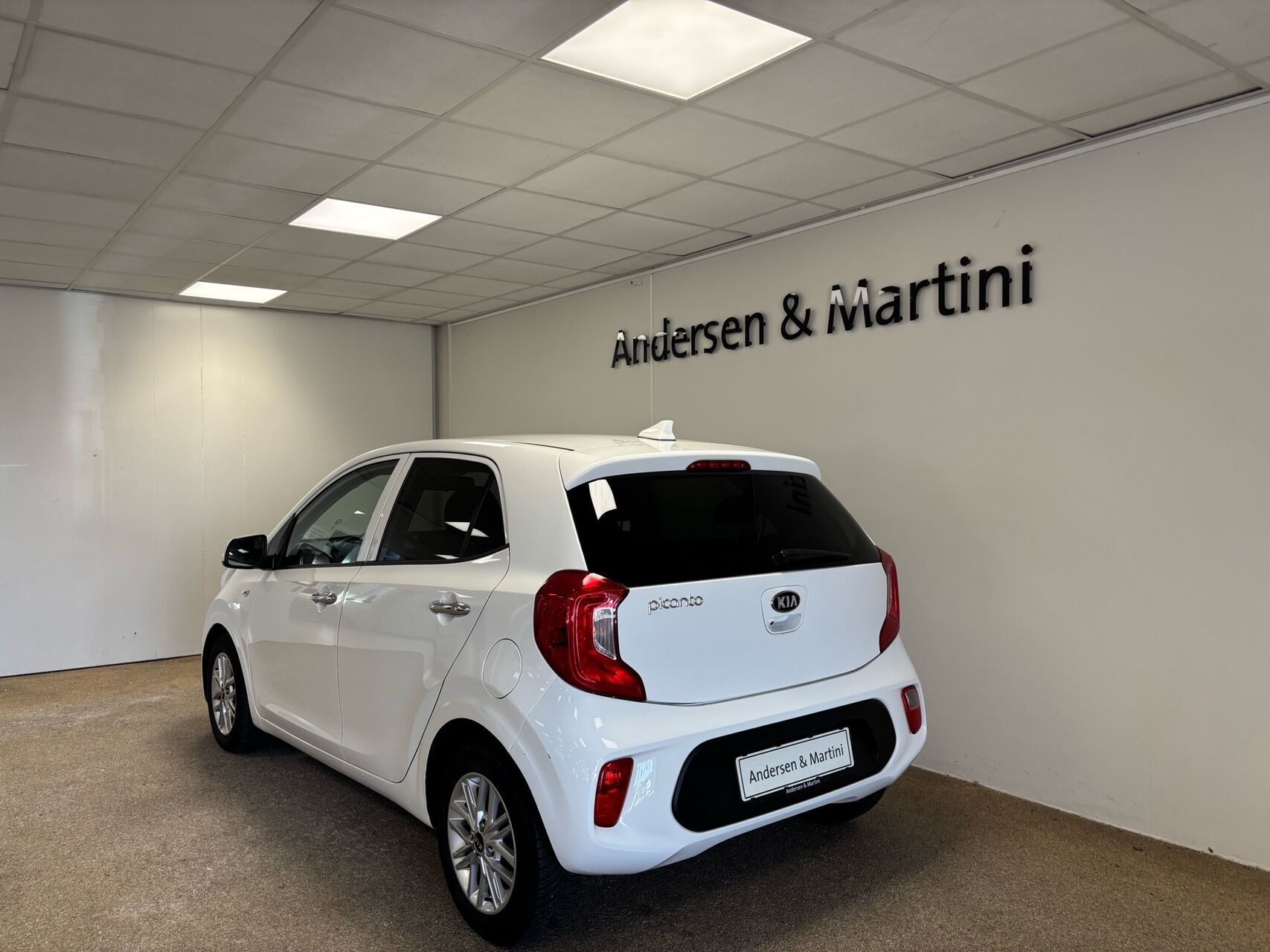Hvid Kia Picanto fra 2021
