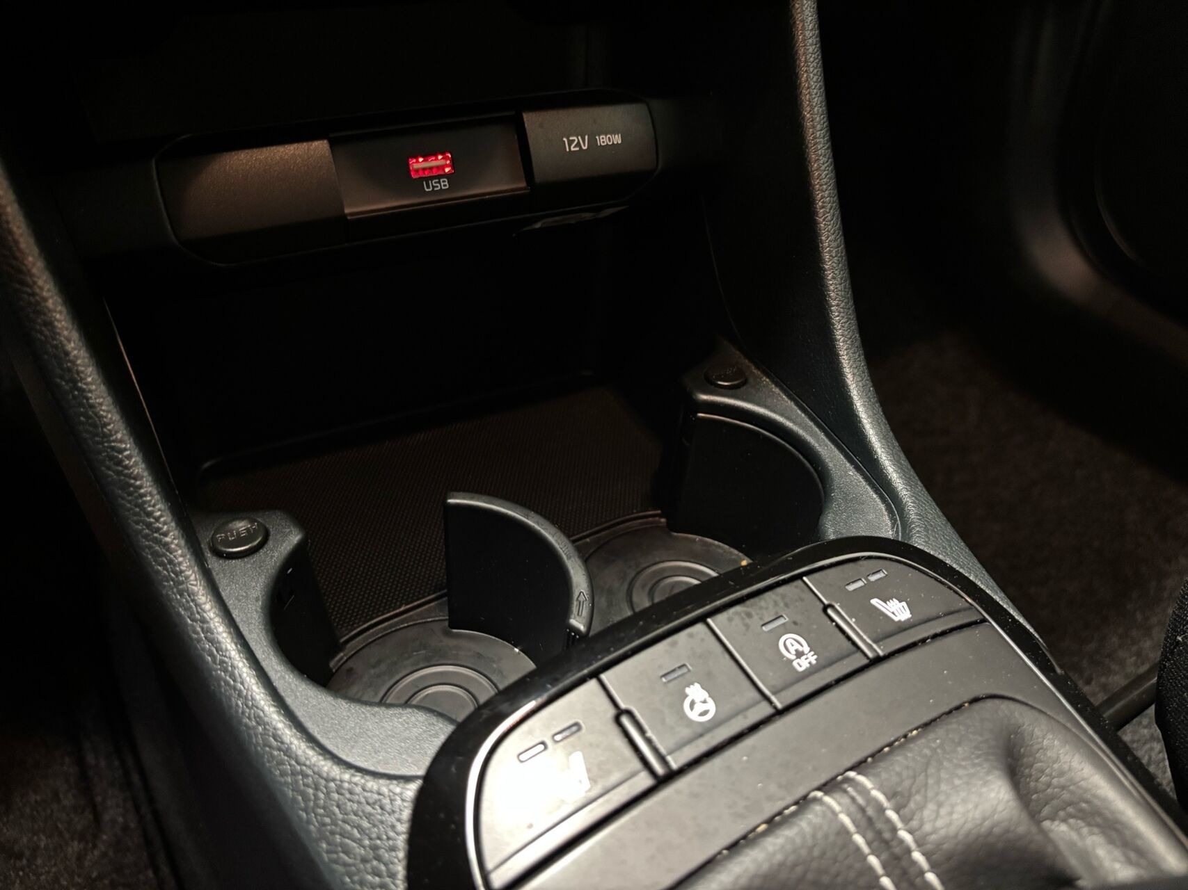Hvid Kia Picanto fra 2021