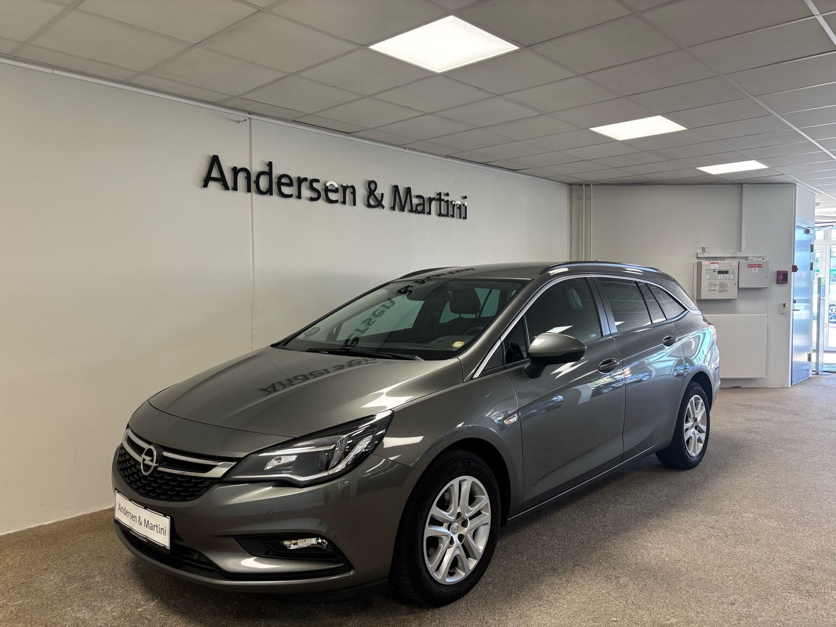 Opel Astra 1,0 Sports Tourer Turbo ECOTEC Enjoy 105HK Stc
