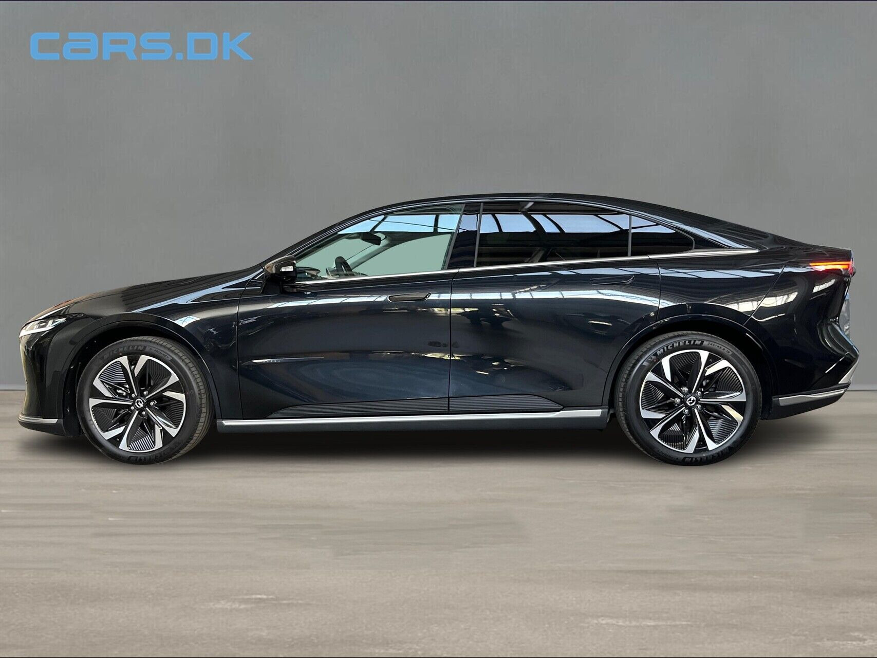 Sort Mazda 6e fra 2026