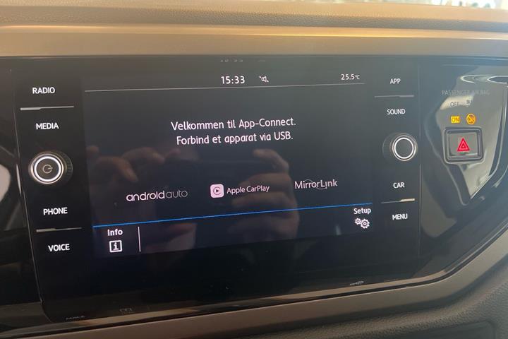 Grå VW Polo fra 2018