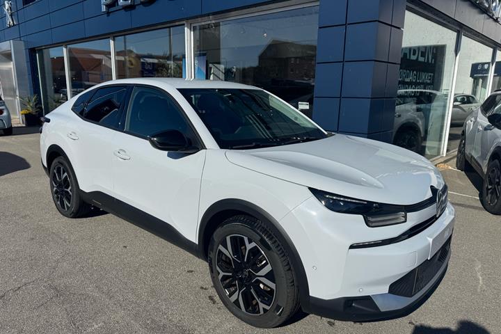 Hvid Citroën ë-C4 X fra 2025