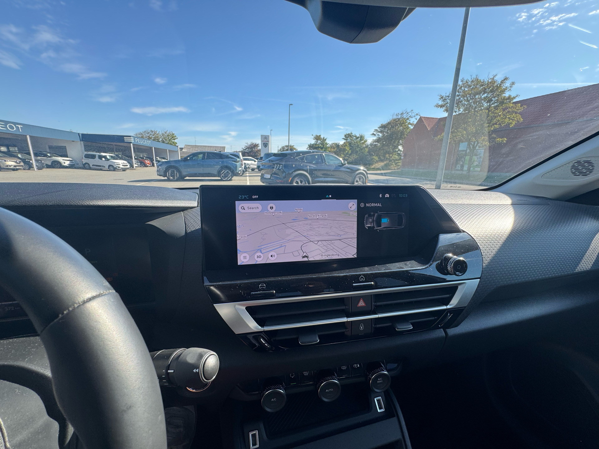Hvid Citroën ë-C4 X fra 2025