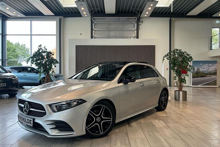 Sølv Mercedes A200 d fra 2022